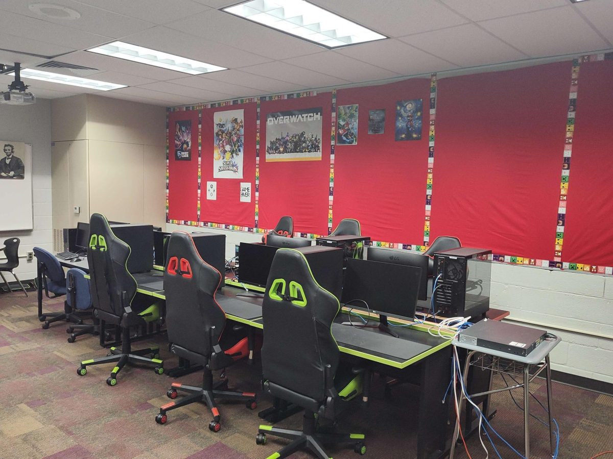 The new esports room, complete with ten computers